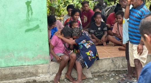 Topeng Perjuangan dan Air Mata Perempuan Jila